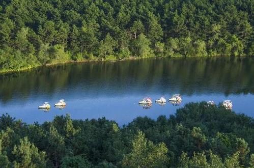 免費入園 關注凈月潭微信,線上預約,無需排隊